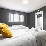 Large 5bdr 11 Beds Contractor Exclusive * Leeds (West Yorkshire)