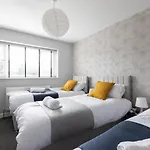 Large 5bdr 11 Beds Contractor Exclusive