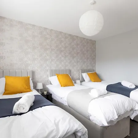 דירה Large 5bdr 11 Beds Contractor Exclusive לידס