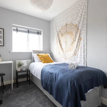 Apartment Large 5bdr 11 Beds Contractor Exclusive