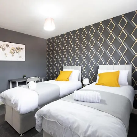 Large 5bdr 11 Beds Contractor Exclusive