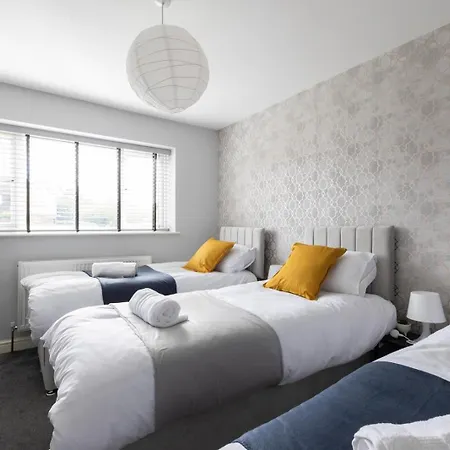 Large 5bdr 11 Beds Contractor Exclusive