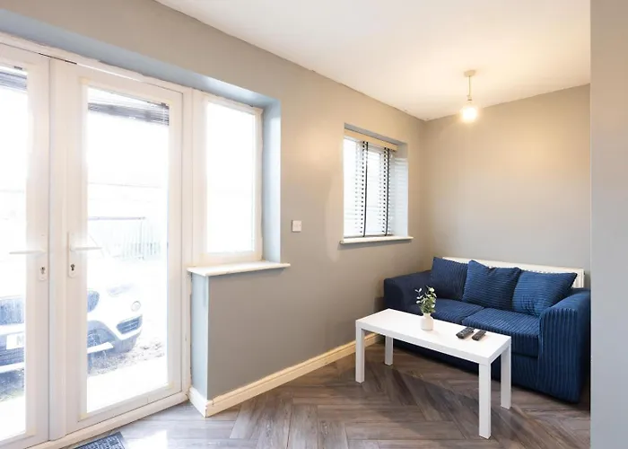 Large 5bdr 11 Beds Contractor Exclusive *