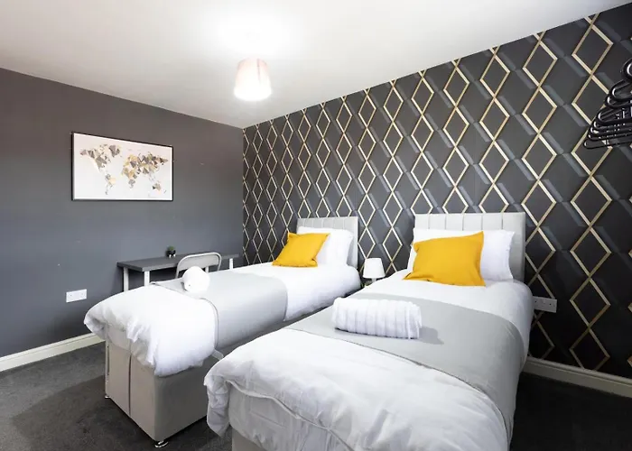 Large 5bdr 11 Beds Contractor Exclusive