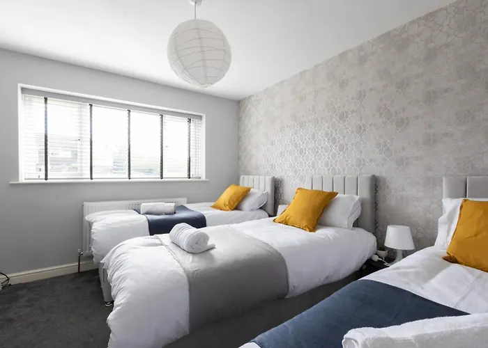 Large 5bdr 11 Beds Contractor Exclusive